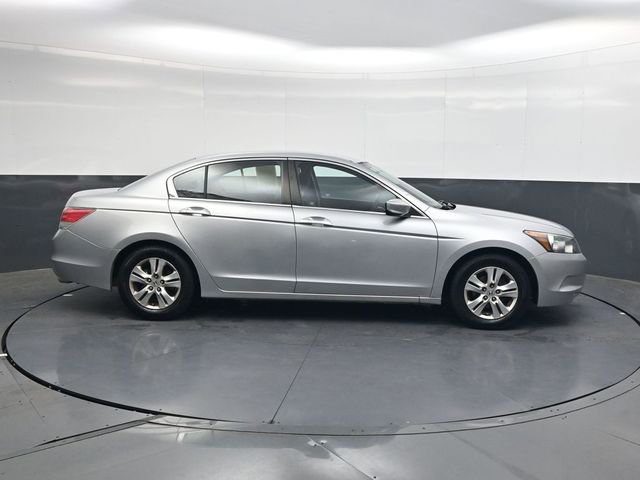 Used 2010 Honda Accord LX-P image 3