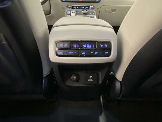 Used 2025 Hyundai Palisade Calligraphy image 11