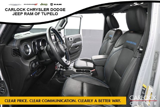Used 2023 Jeep Wrangler Unlimited Rubicon 4xe w/ Cold Weather Group AWD/4WD image 11