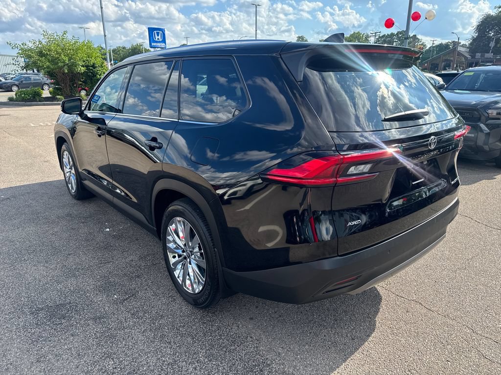 Used 2024 Toyota Grand Highlander AWD image 5