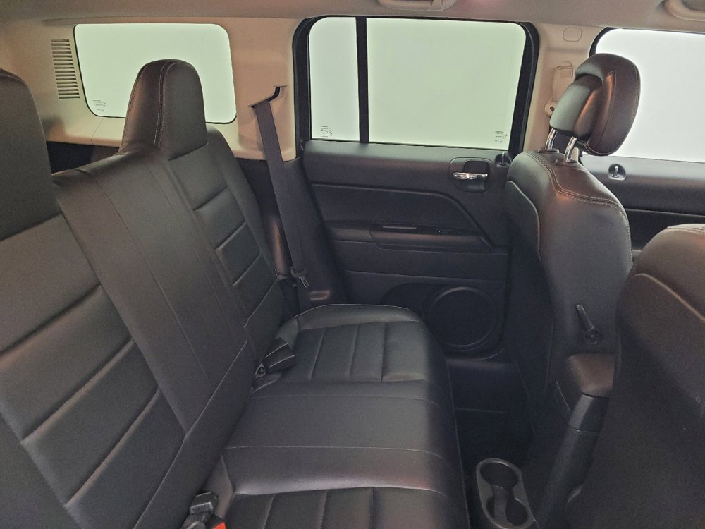 Used 2015 Jeep Patriot High Altitude FWD image 19