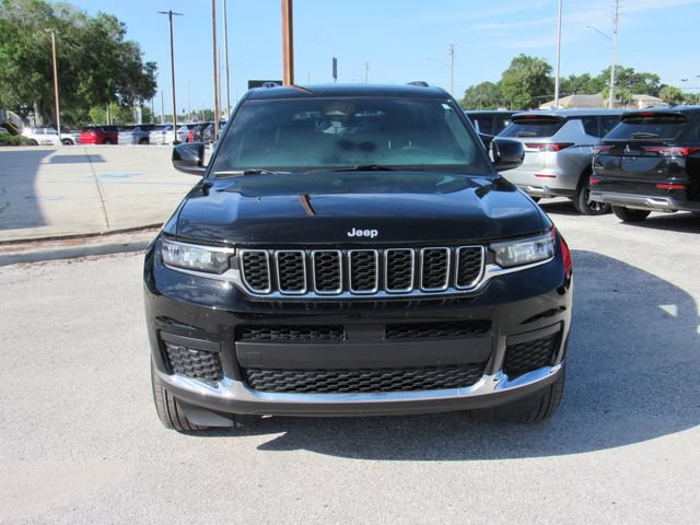 Used 2025 Jeep Grand Cherokee L Laredo RWD image 8