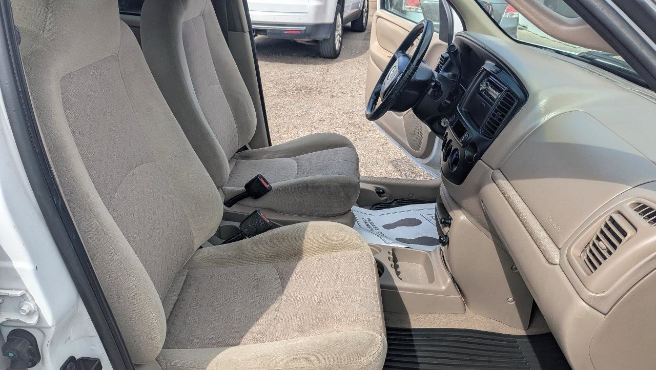 Used 2001 MAZDA Tribute DX AWD/4WD image 18