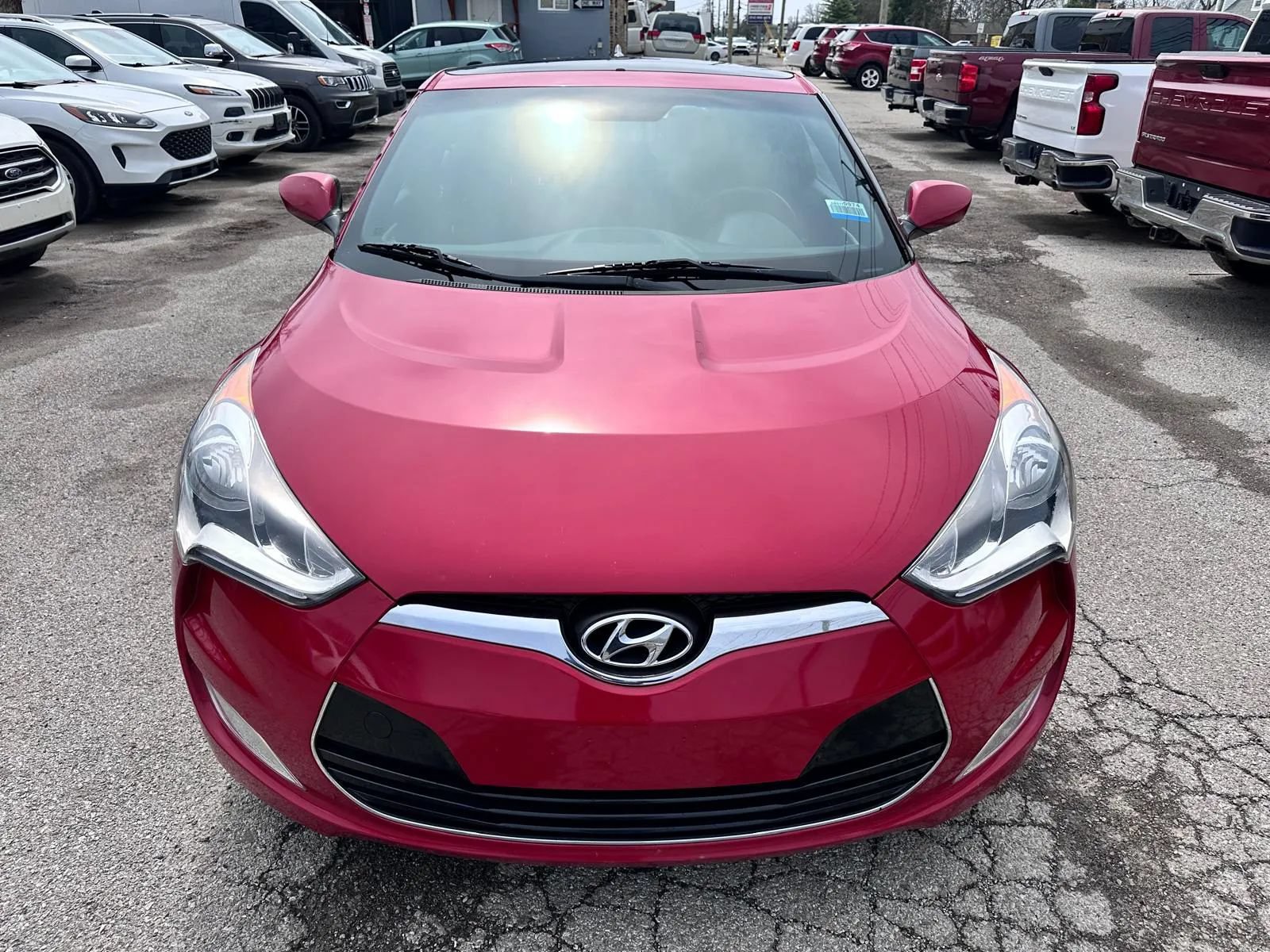 Used 2017 Hyundai Veloster Value Edition FWD image 8