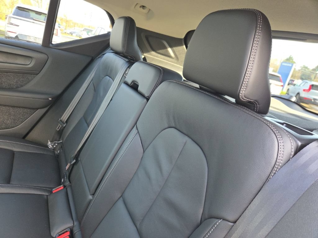 New 2026 Volvo XC40 B5 Plus w/ Protection Package Premier AWD/4WD image 6