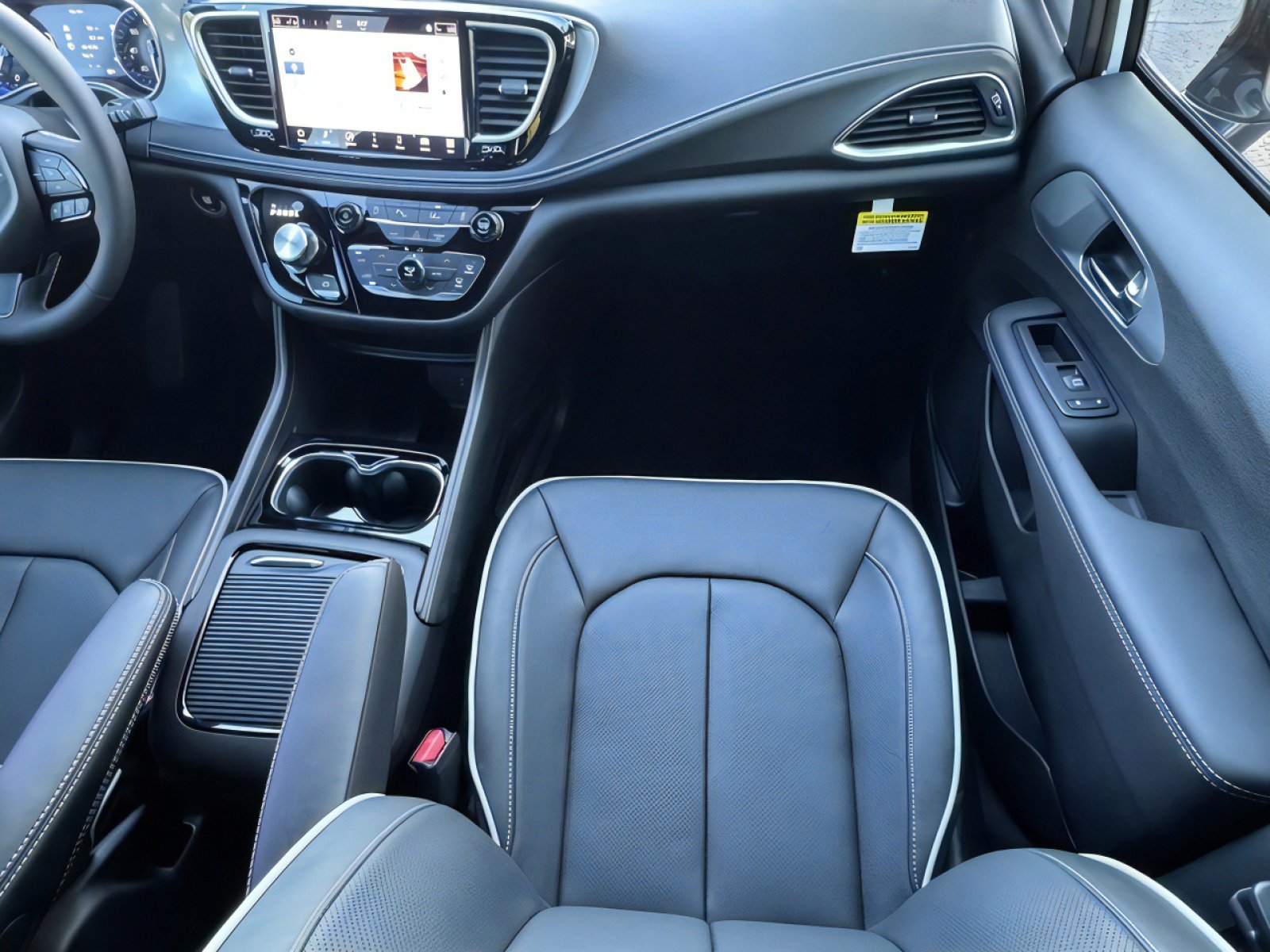 New 2026 Chrysler Pacifica Limited w/ S Appearance Package image 16