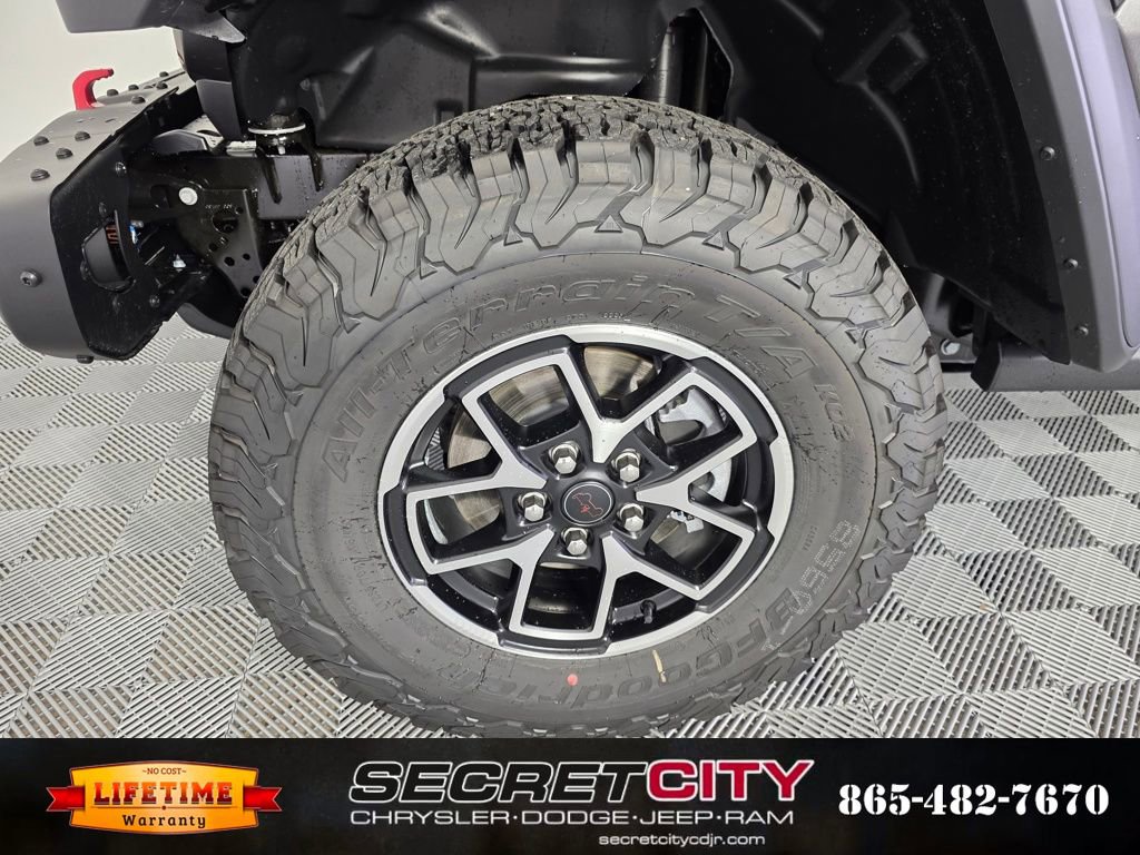 New 2025 Jeep Wrangler Unlimited Rubicon w/ Steel Bumper Group AWD/4WD image 9