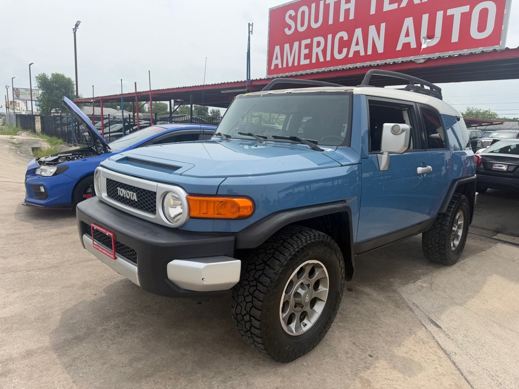 Used 2012 Toyota FJ Cruiser 4WD w/ Upgrade Pkg image 9