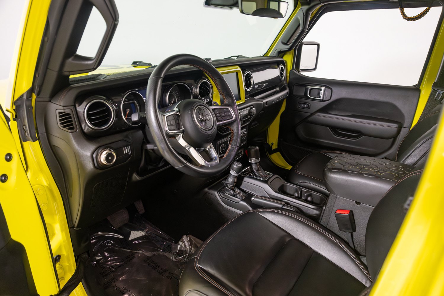 Used 2023 Jeep Wrangler Unlimited Rubicon 392 w/ Trailer Tow Package AWD/4WD image 18