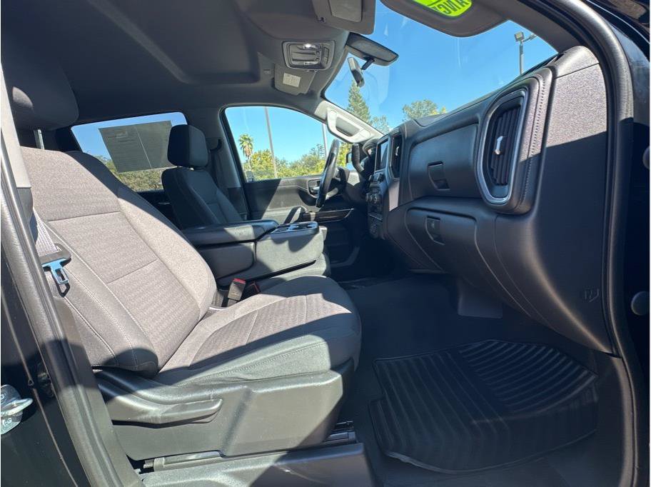 Used 2022 Chevrolet Silverado 1500 LT AWD/4WD image 11
