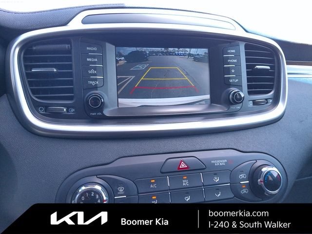 Used 2019 Kia Sorento FWD image 11