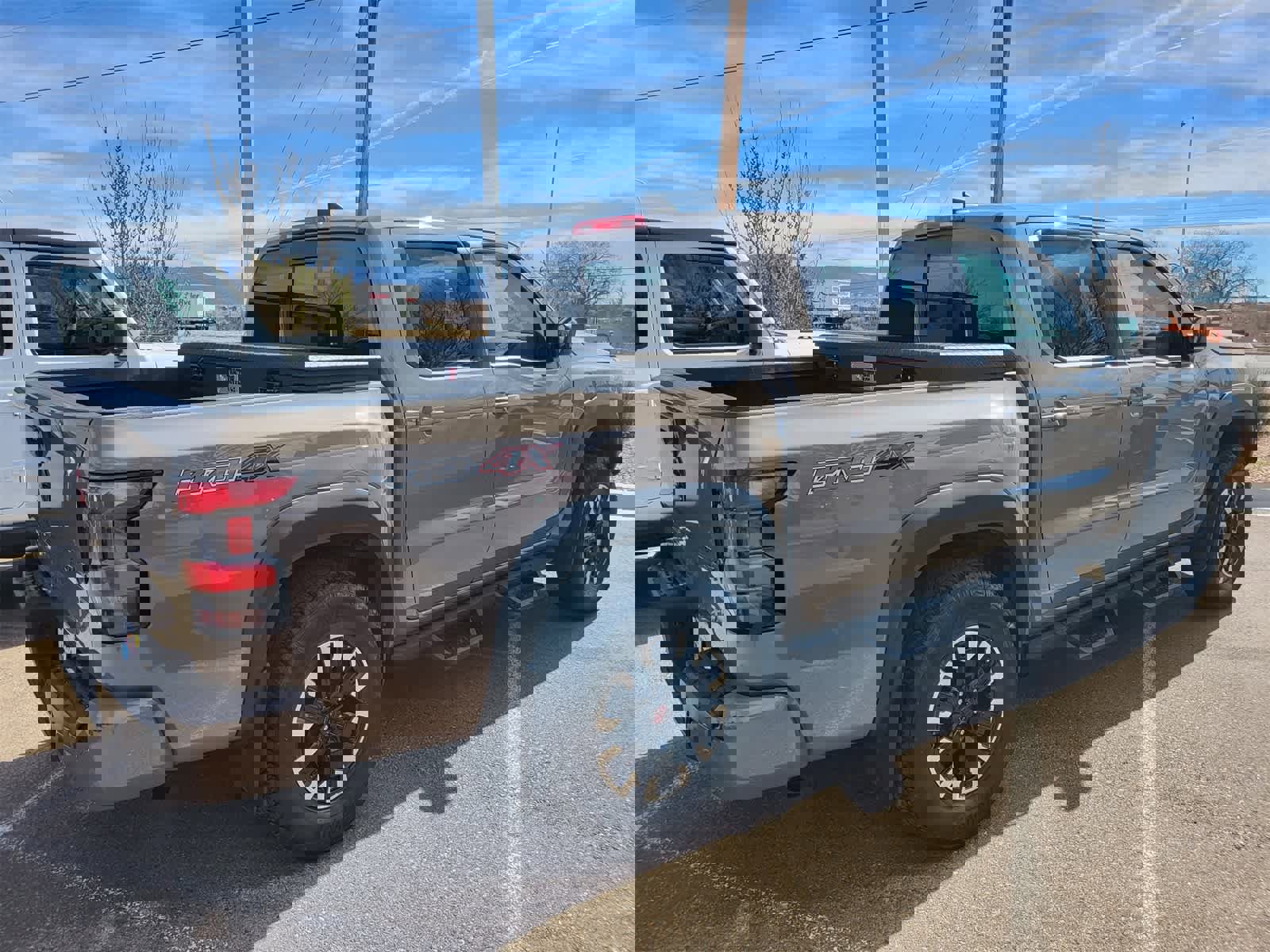 Used 2023 Nissan Frontier PRO-4X w/ Technology Package image 4