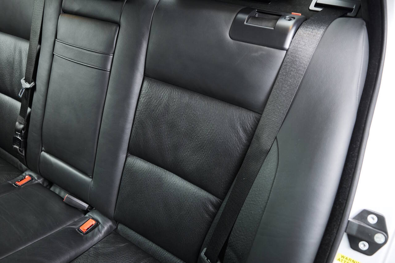 Used 2003 BMW M5 RWD image 81