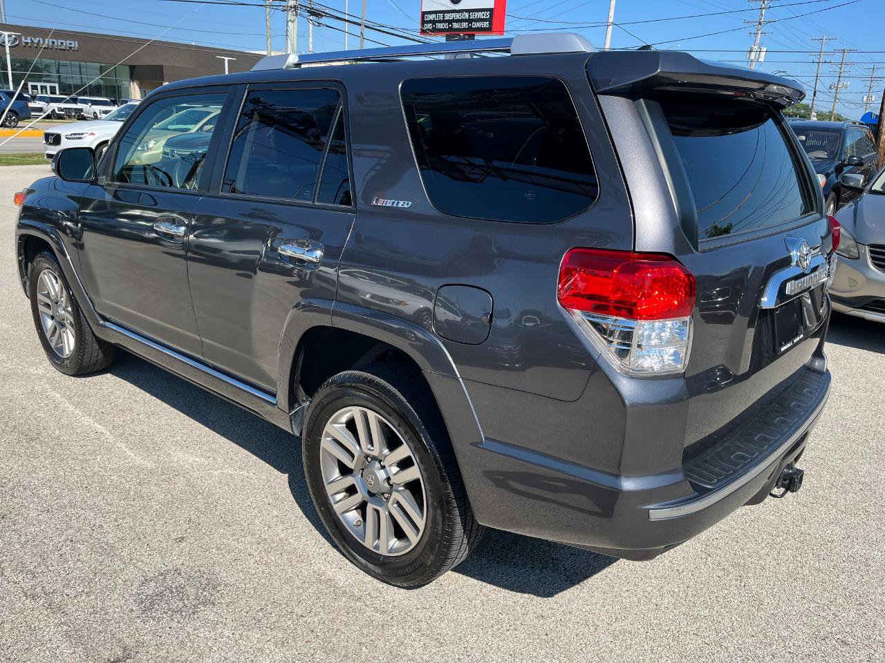 Used 2013 Toyota 4Runner Limited AWD/4WD image 3