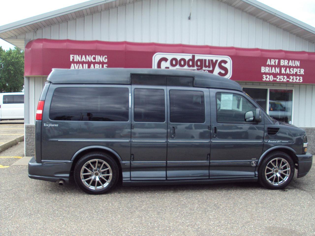 Used 2014 Chevrolet Express 1500 AWD image 2