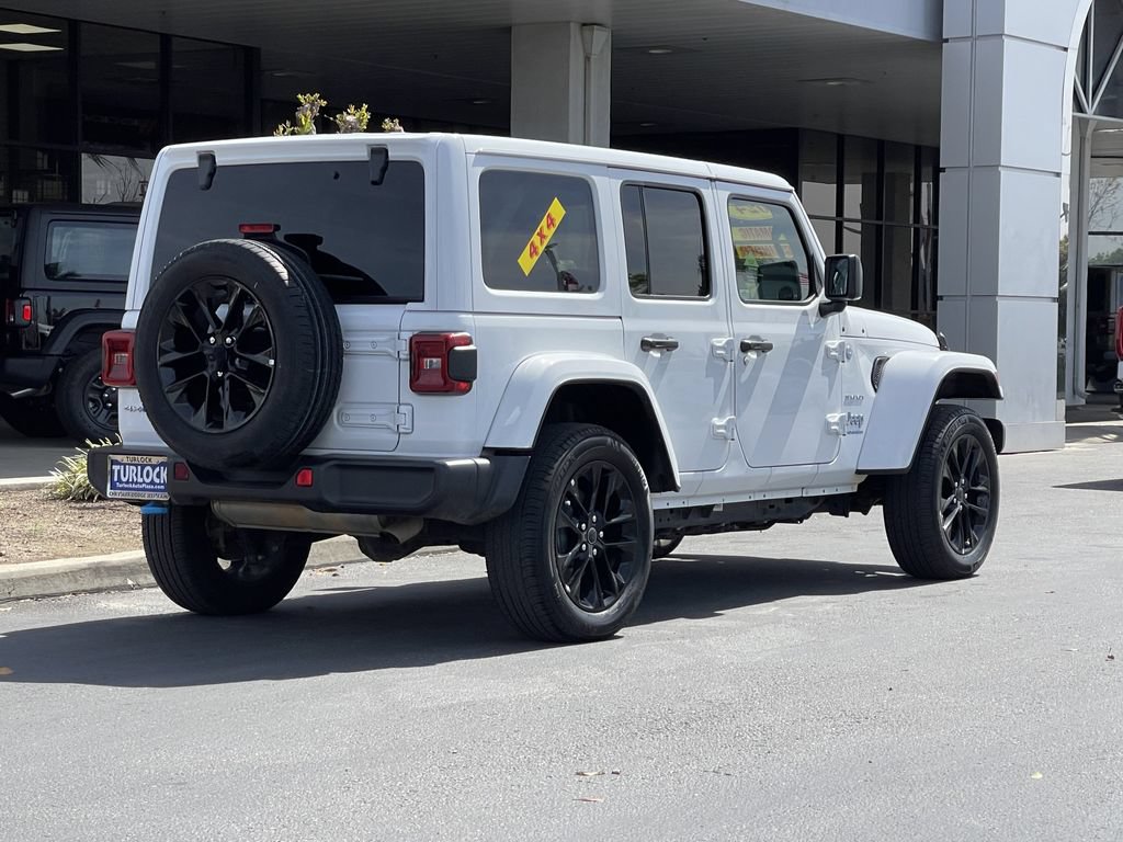 Used 2024 Jeep Wrangler Unlimited Sahara AWD/4WD image 7
