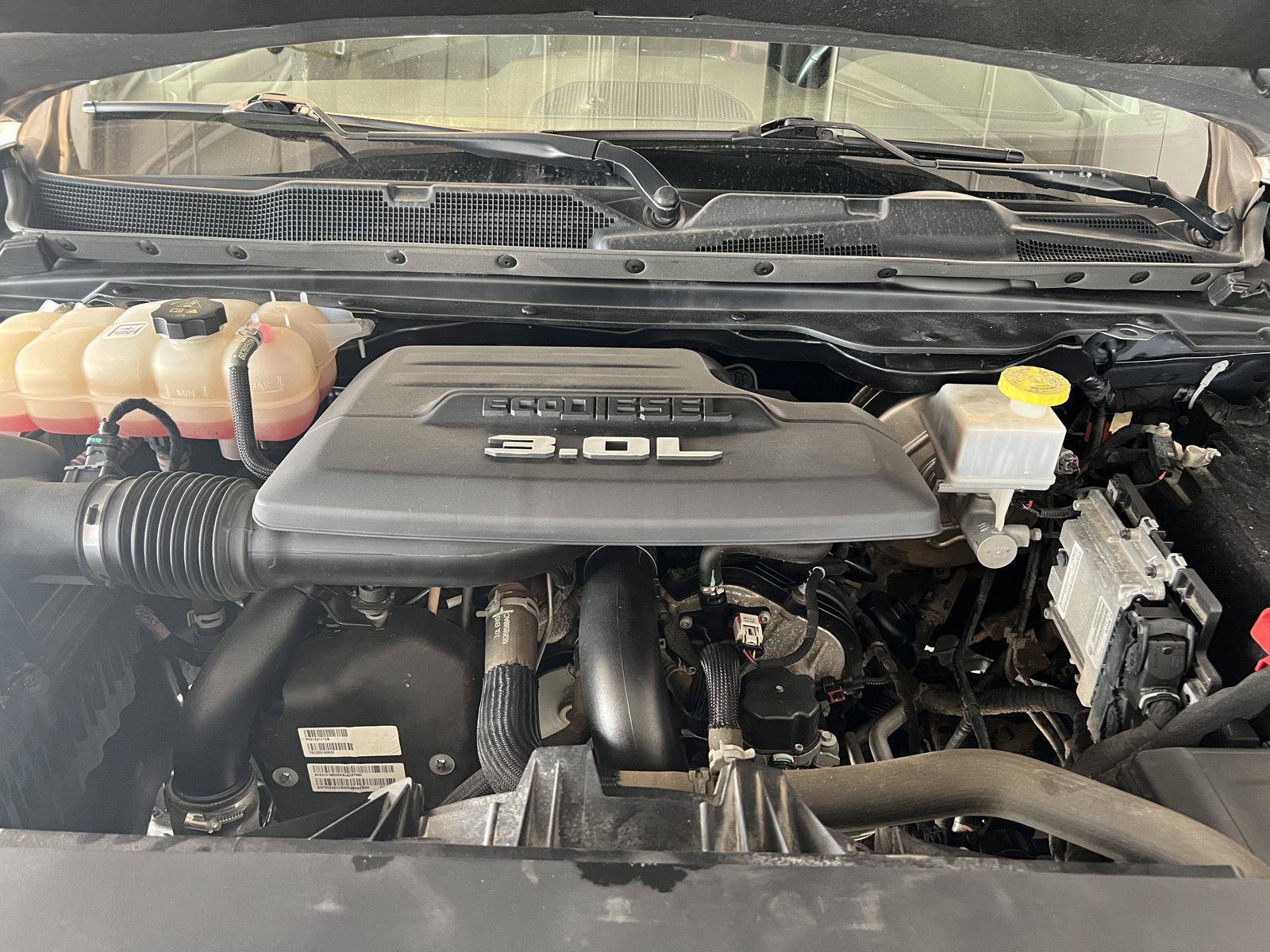 Used 2022 RAM 1500 Rebel AWD/4WD image 9