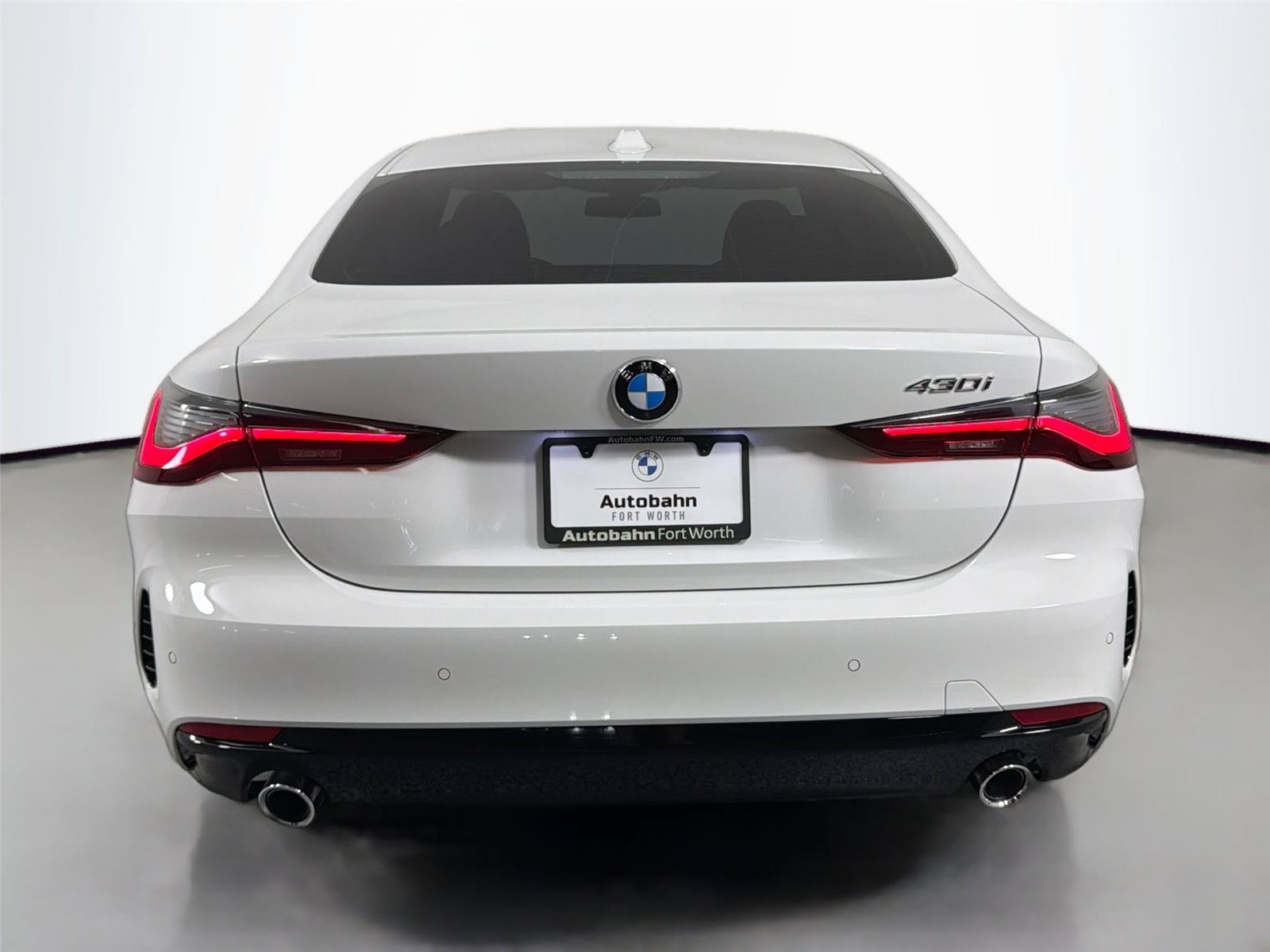 New 2026 BMW 430i Coupe w/ Parking Assistance Package RWD image 7