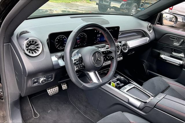 Used 2024 Mercedes-Benz GLB 250 image 14