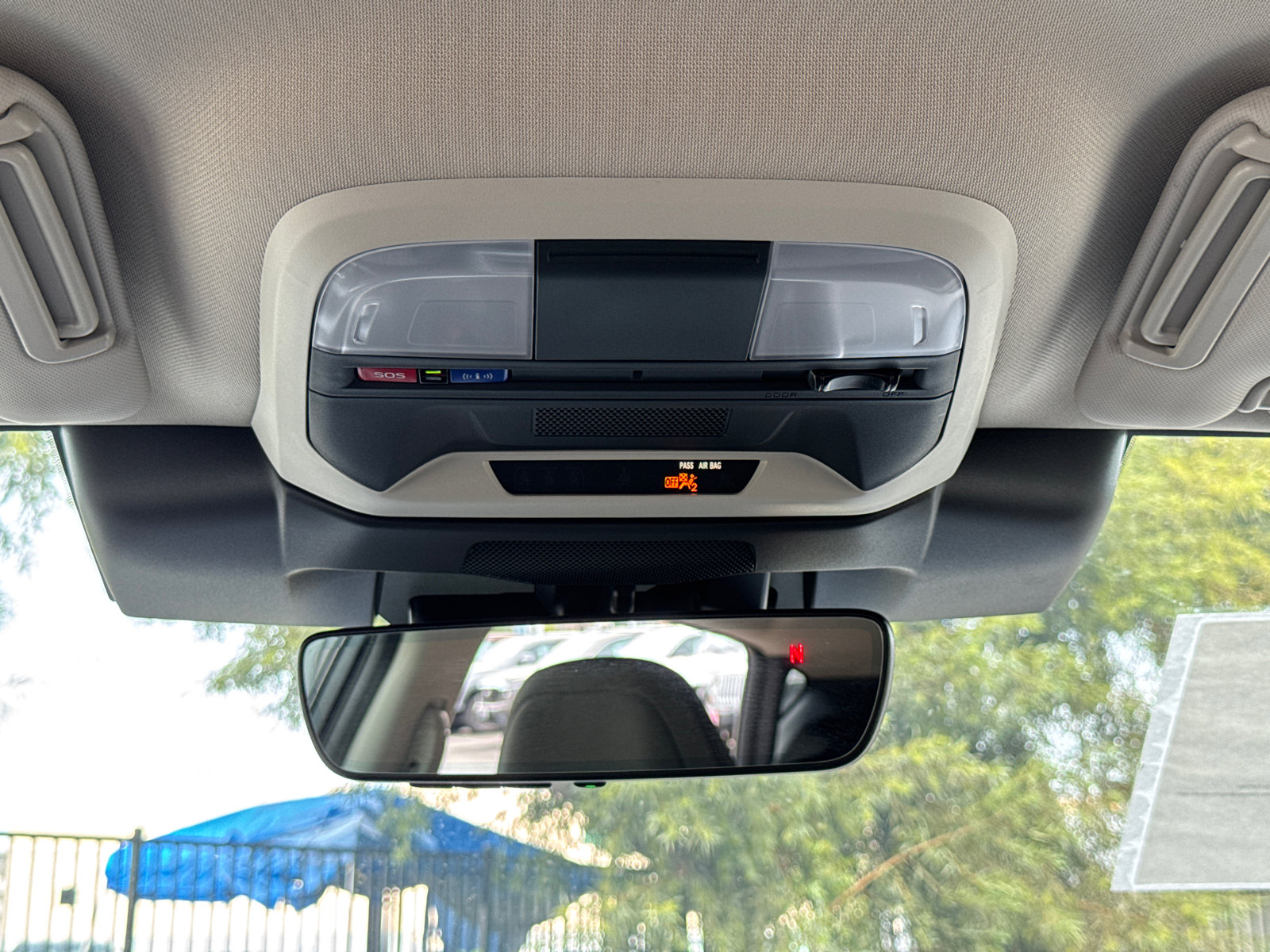 Used 2025 Subaru Crosstrek 2.0i Premium image 25