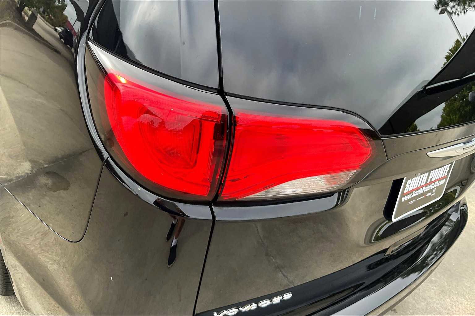 Certified 2025 Chrysler Voyager LX image 26