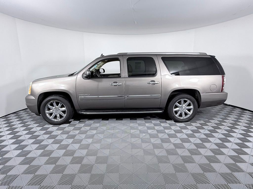 Used 2013 GMC Yukon XL Denali image 7