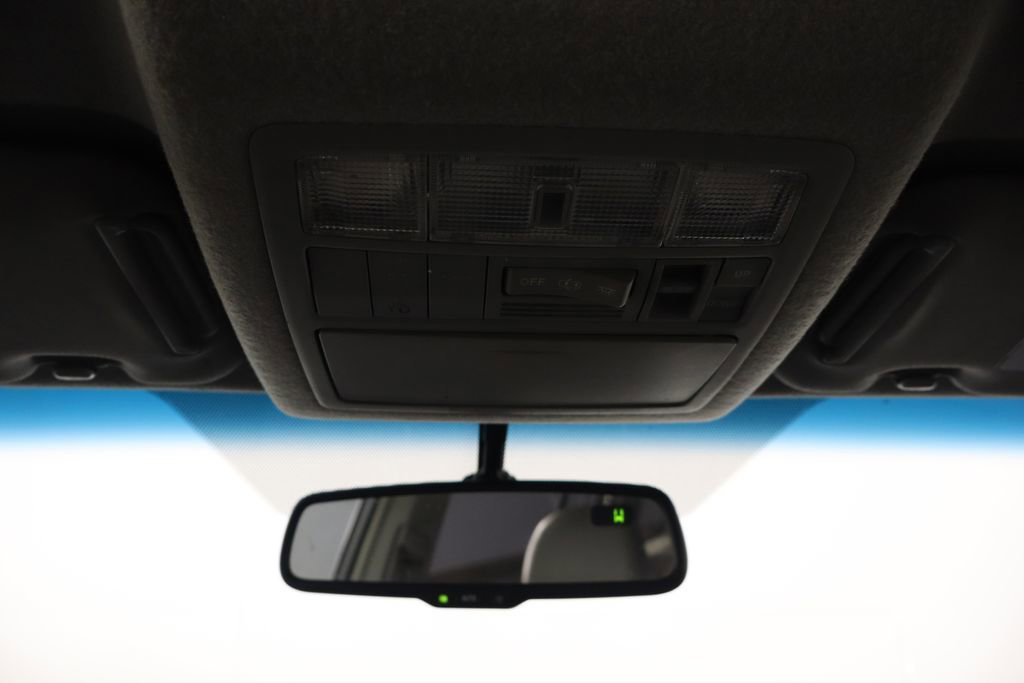 Used 2012 Toyota Highlander Limited w/ Tow Pkg image 28