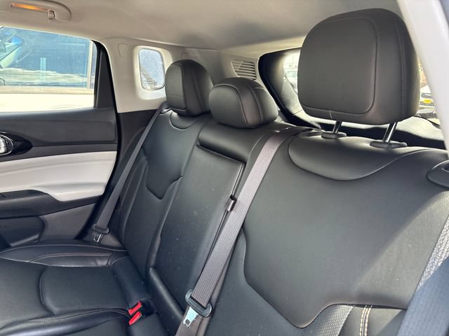 Used 2022 Jeep Compass Limited AWD/4WD image 10