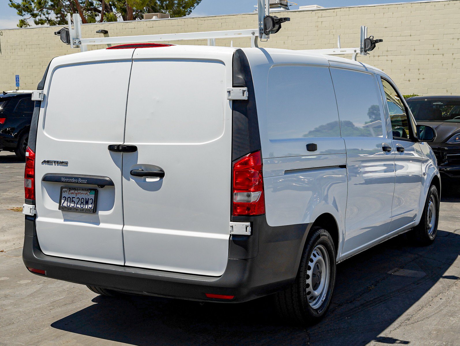 Used 2022 Mercedes-Benz Metris image 5