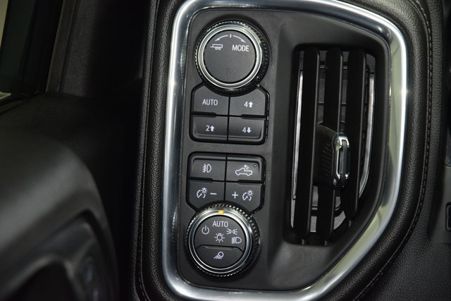 Used 2023 GMC Sierra 3500 Denali w/ Denali Ultimate Package image 32