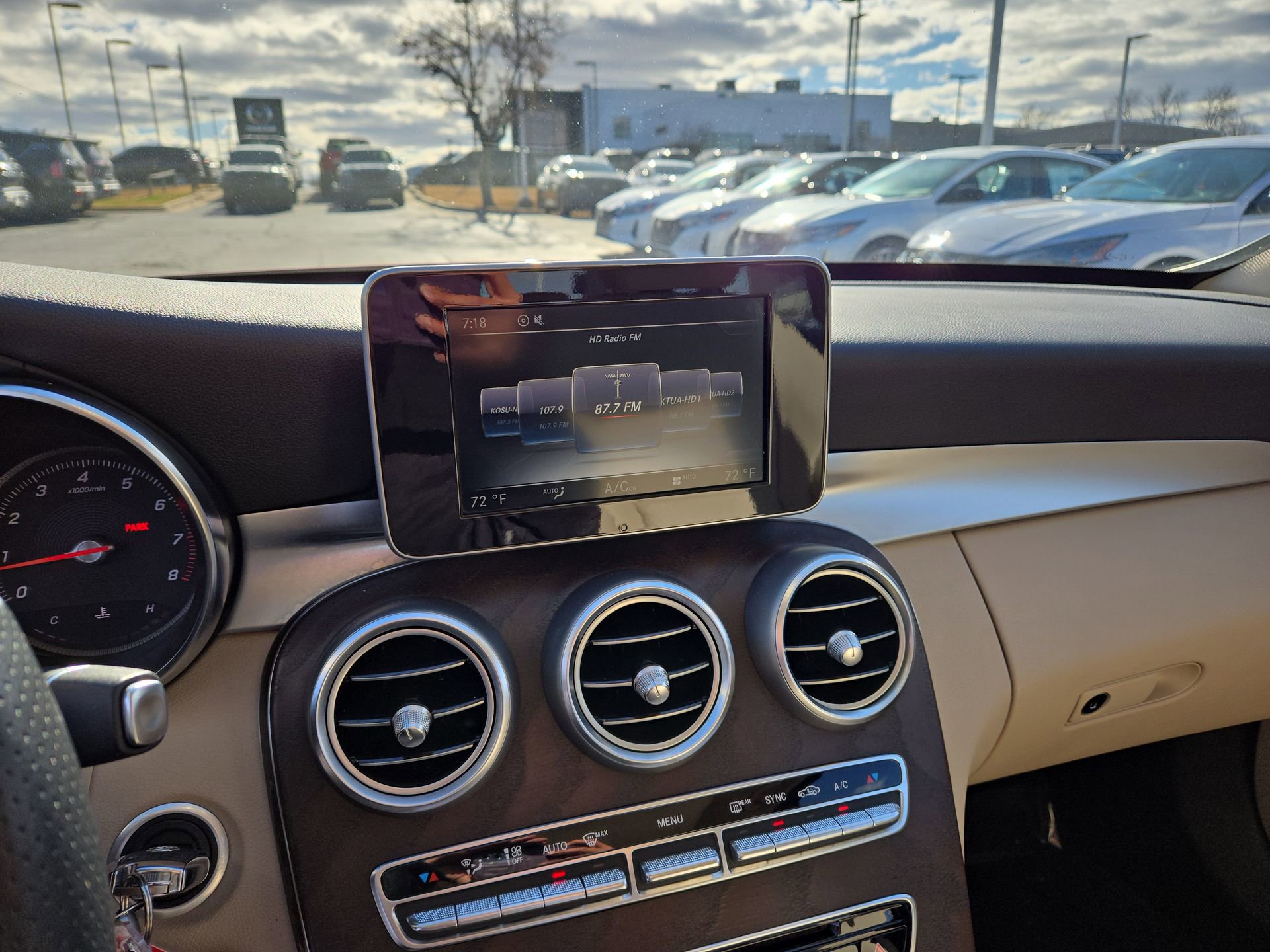 Used 2018 Mercedes-Benz C 300 Sedan image 24