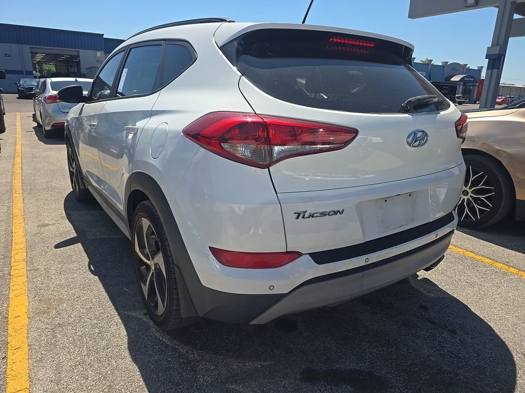 Used 2017 Hyundai Tucson Value FWD image 2