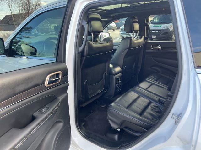 Used 2017 Jeep Grand Cherokee Overland image 18