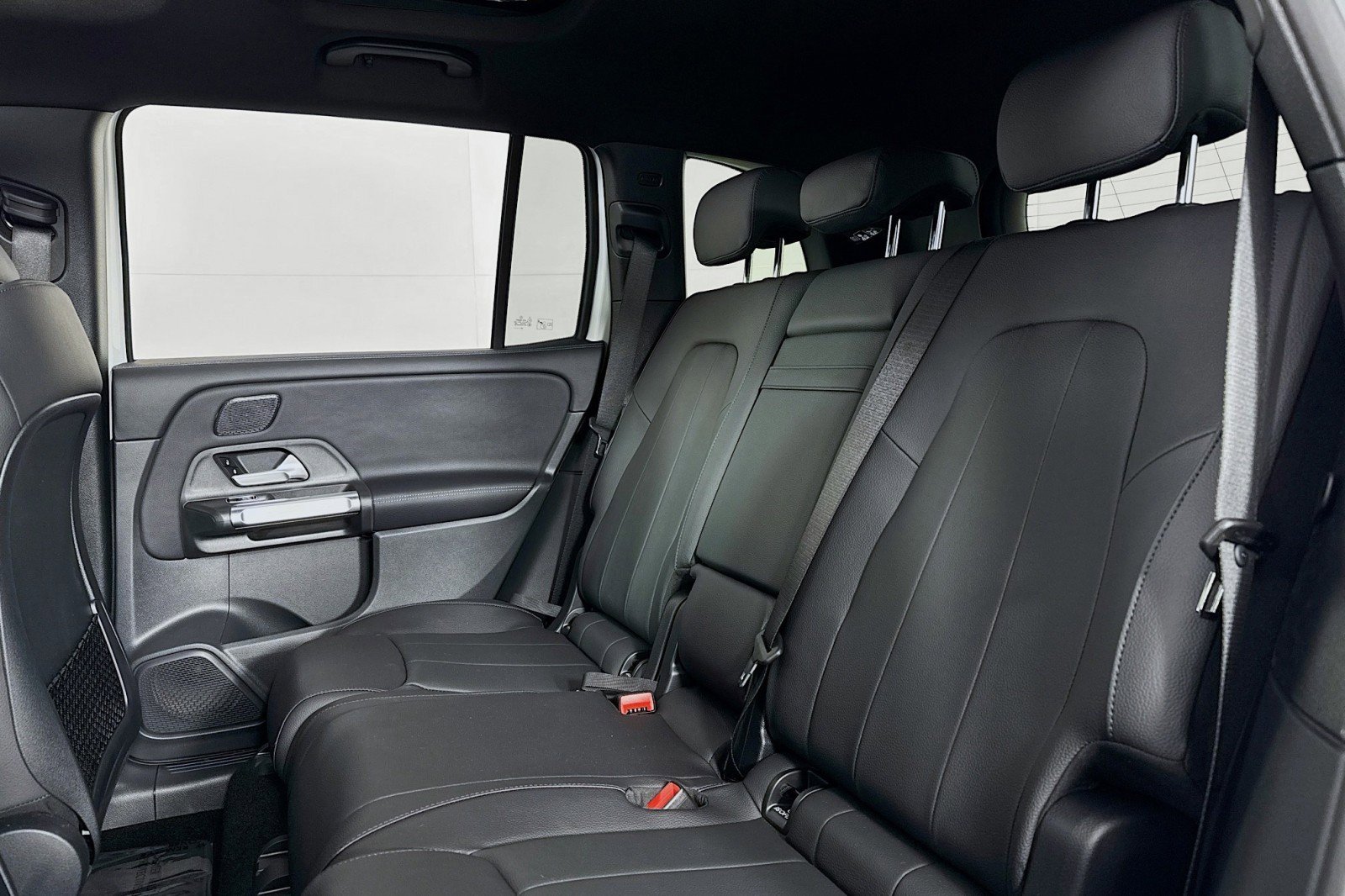 New 2026 Mercedes-Benz GLB 250 image 7