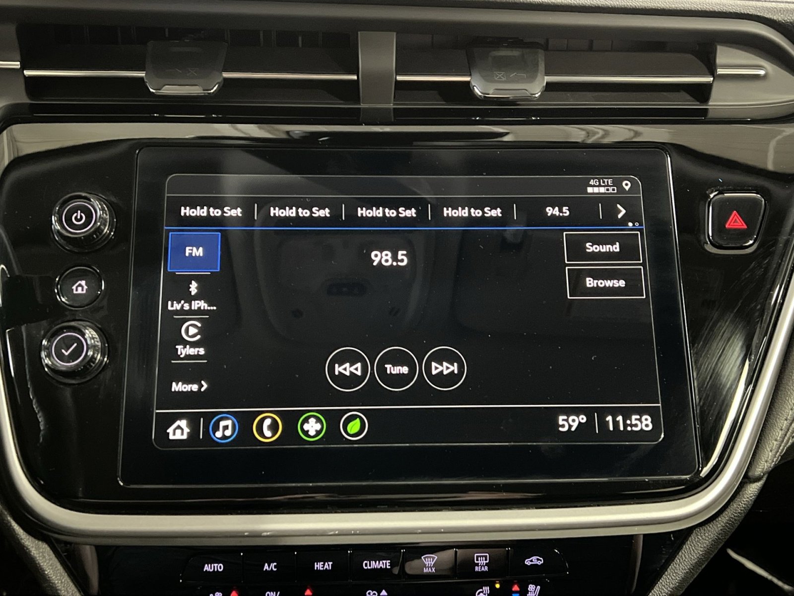 Used 2023 Chevrolet Bolt EUV LT w/ Convenience Package image 18