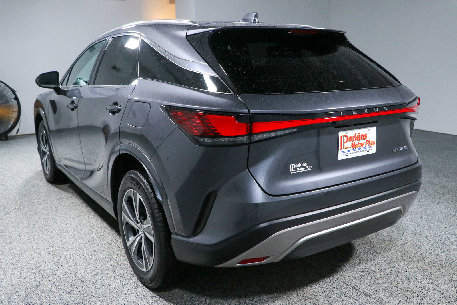 Used 2024 Lexus RX 350 Premium w/ Convenience Package FWD image 9