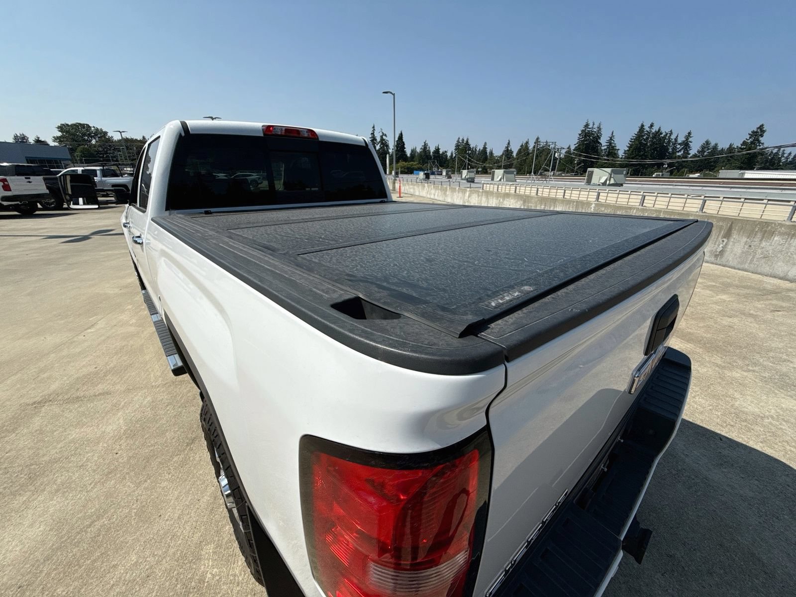 Used 2015 GMC Sierra 3500 Denali AWD/4WD image 11