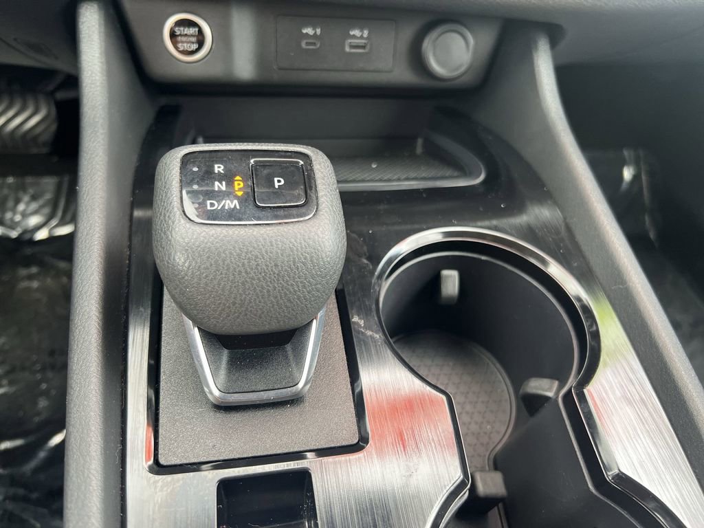 Used 2023 Nissan Rogue SV image 17