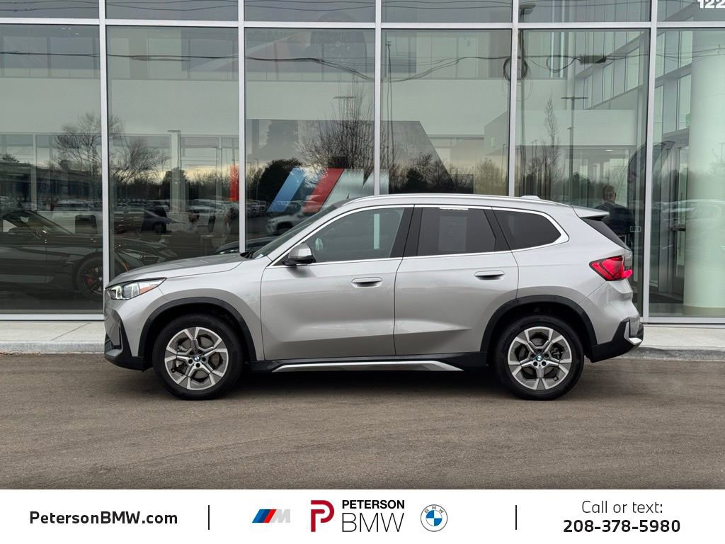 Used 2025 BMW X1 xDrive28i image 3