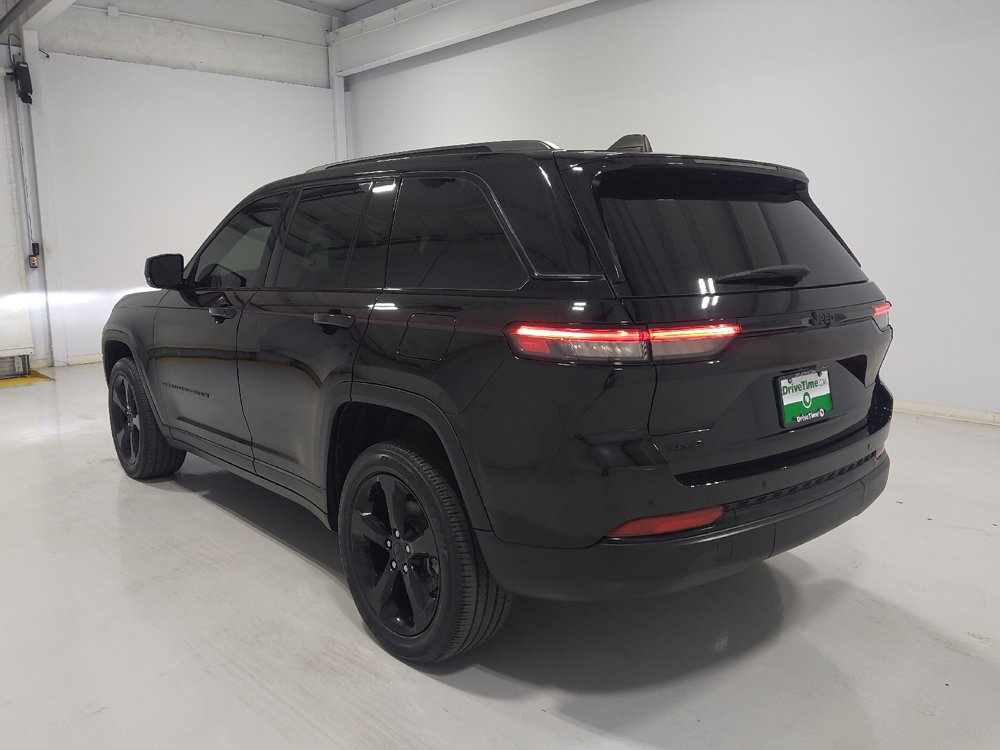 Used 2023 Jeep Grand Cherokee Altitude AWD/4WD image 5