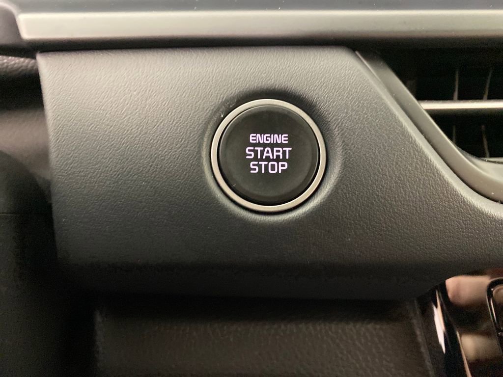 Used 2024 Kia Seltos SX image 19