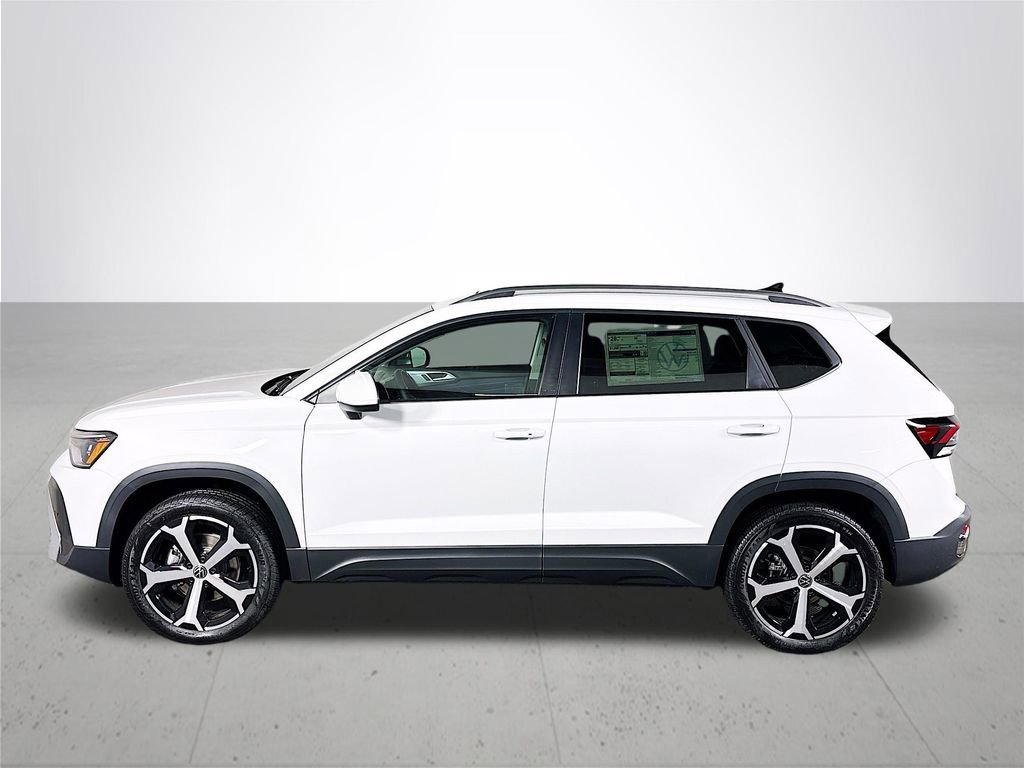 New 2025 Volkswagen Taos SEL image 9