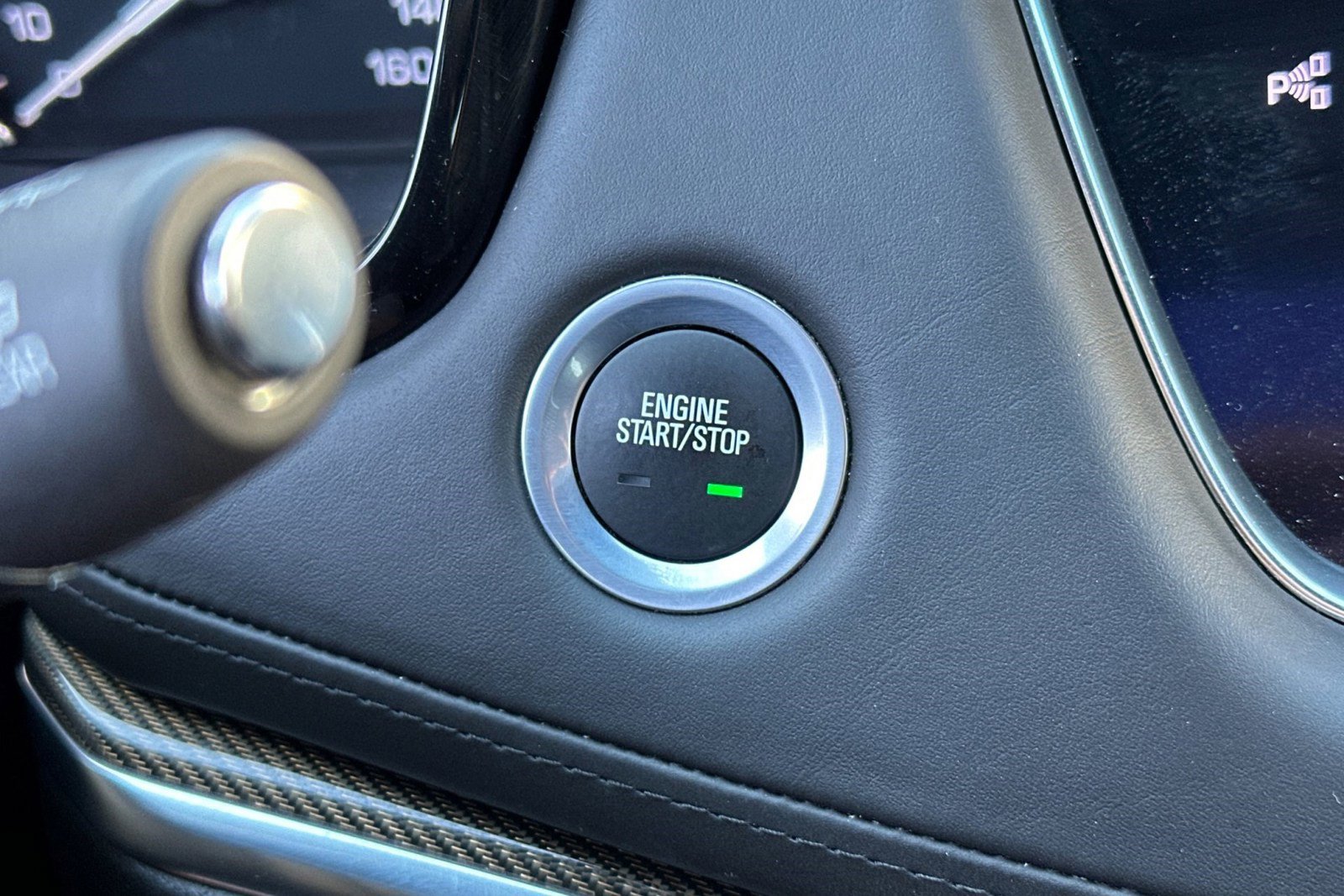 Used 2019 Cadillac XT5 Platinum image 34