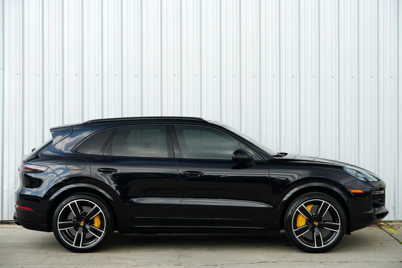 Used 2021 Porsche Cayenne Turbo S image 59