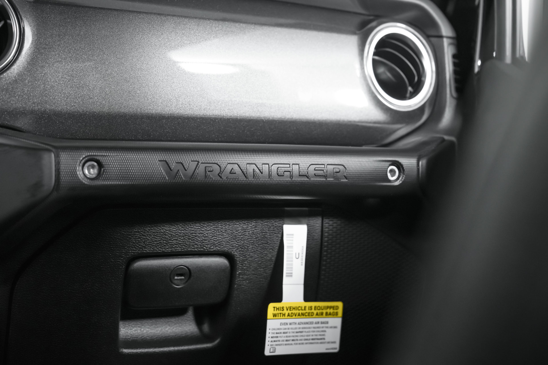 Used 2021 Jeep Wrangler Unlimited Rubicon w/ Trailer Tow Package AWD/4WD image 93