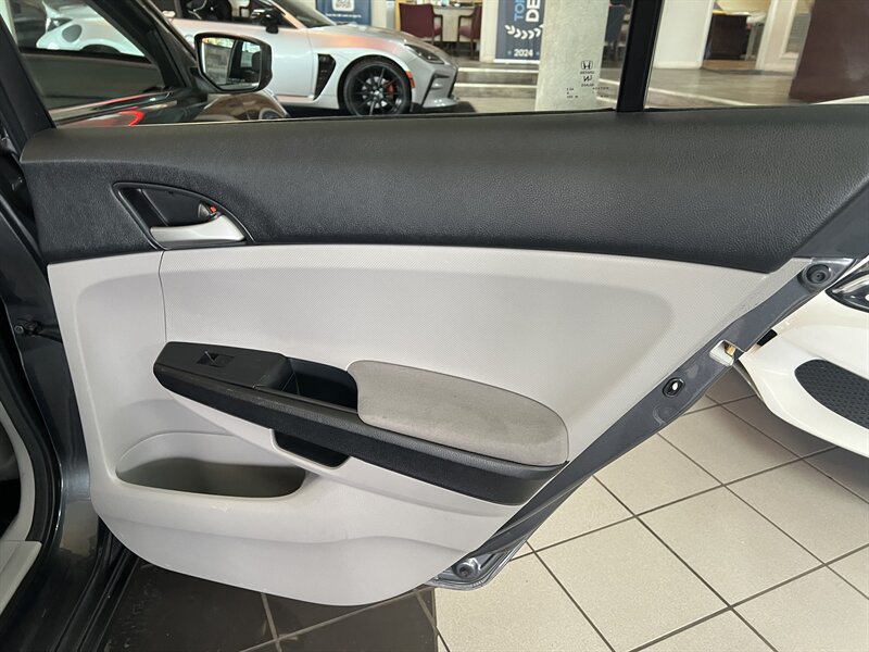 Used 2012 Honda Accord LX image 20