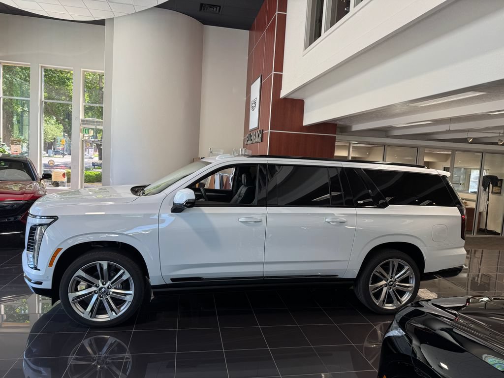 New 2026 Cadillac Escalade ESV Platinum Sport AWD/4WD image 4