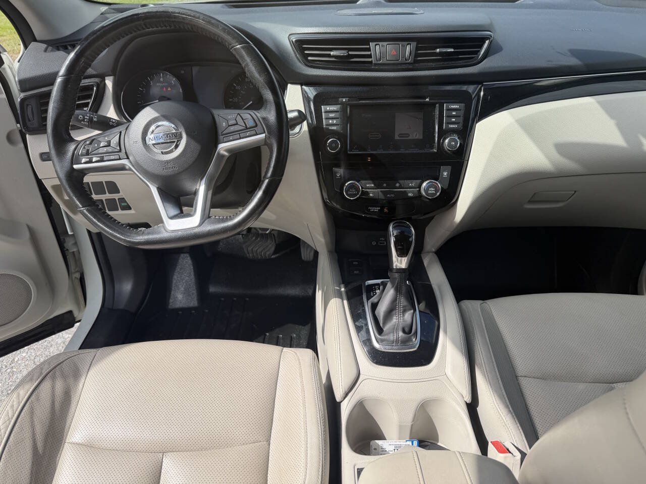Used 2019 Nissan Rogue Sport SL AWD/4WD image 10