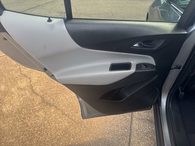 Used 2023 Chevrolet Equinox LT image 11