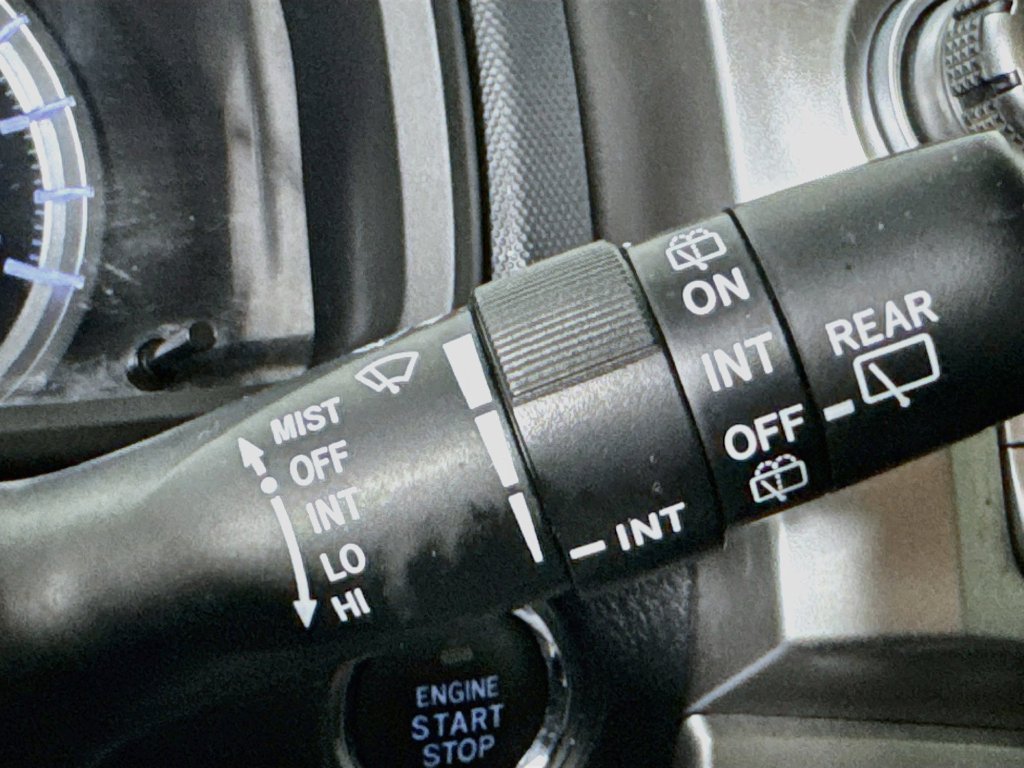 Used 2018 Toyota 4Runner Limited AWD/4WD image 14